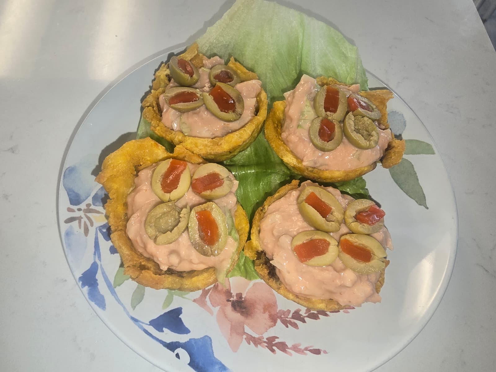Tostones Rellenos (Atún o Camarón)